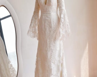 Ivory Chic Lace  Boho Wedding Dress: Mermaid Long Sleeve Beach /Outdoor Bridal Dress