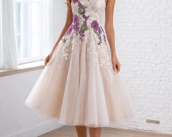 Embroidered Lace Short Bridal Dress: Sweetheart Tea Length Prom Dress