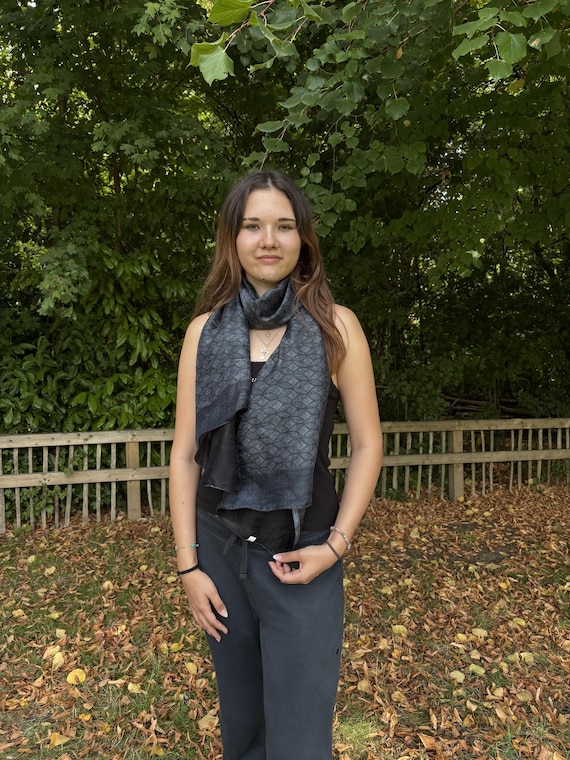 Handmade Tabby Silk Scarf: Black & Gray Wavy Design
