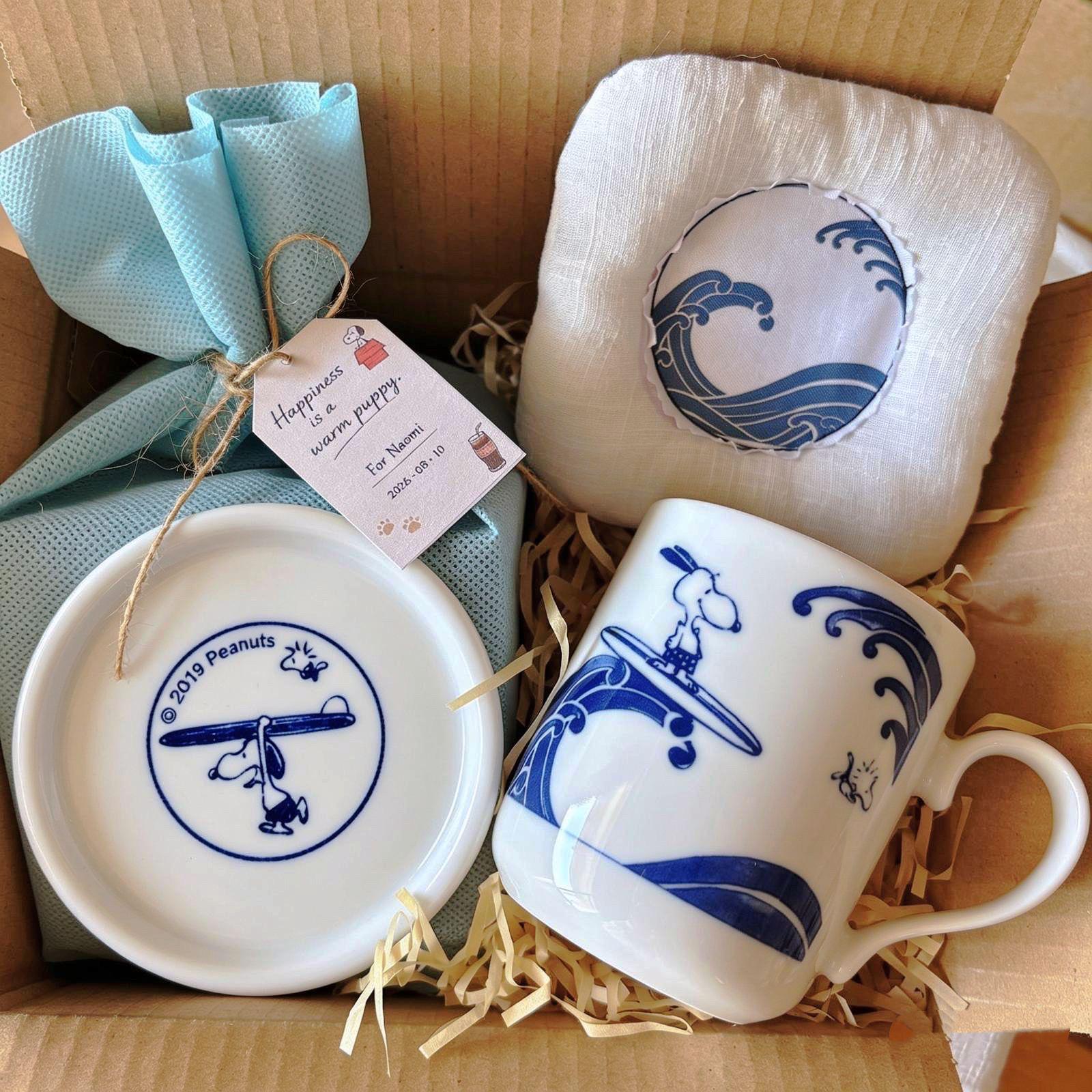 Snoopy Great Wave - Etsy