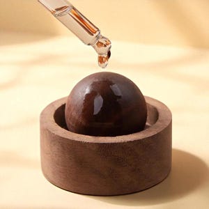Mini Wooden Essential Oil Diffuser Walnut Aroma Sphere Diffuser Natural Wooden Fragrance Holder Home Accessory Air Freshener Aromatherapy