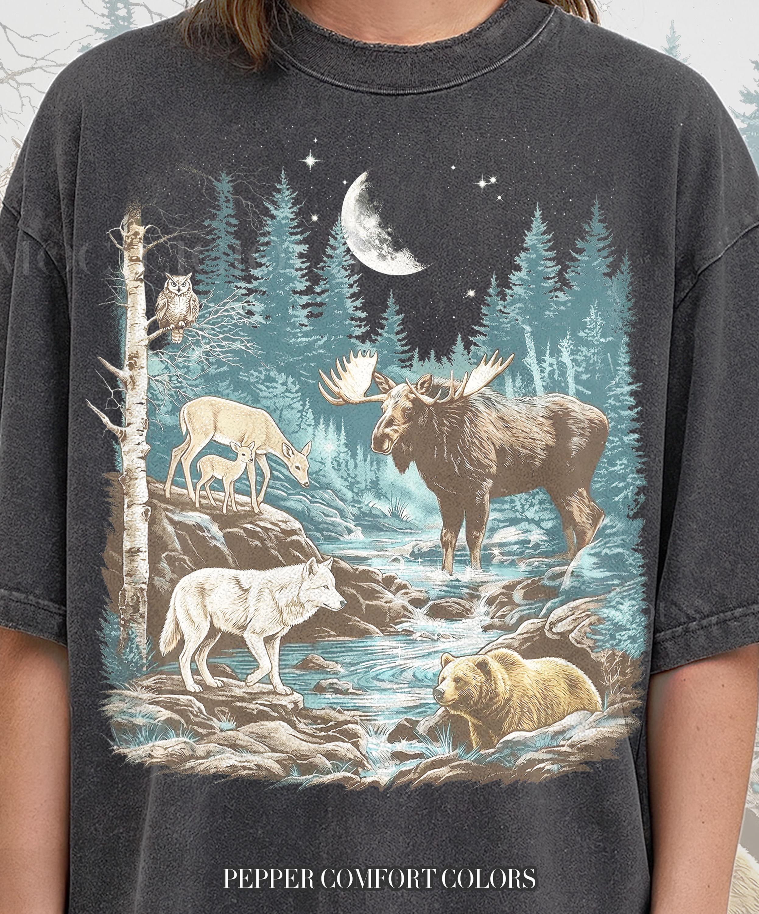 Vintage Forest Animals Wilderness 90s Comfort Colors® Tshirt, Retro Moose Wolf Bear Owl Nature T
