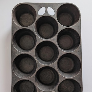 Vintage Cast Iron Muffin Pan: 12-Cup Rustic Farmhouse Bakeware