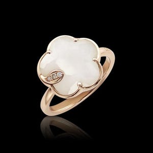 White Agate And Diamond Clover Ring For Special Jewelry Gift