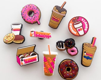Amantes del café: adornos para bolsos de zapatos con forma de cocodrilo de Dunkin' Donuts