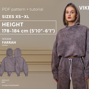 Puede incluir: Una modelo viste una sudadera con capucha gris y un pantalón deportivo a juego. La sudadera tiene un cordón y ribetes blancos. La imagen incluye texto: "PDF pattern + tutorial", "TALLAS XS-XL", "ALTURA 178-184 cm (5'10"-6'1")", y "HOODIE FARRAH".