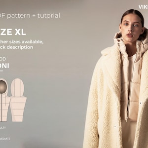 Puede incluir: Una mujer modela un abrigo de peluche color crema con capucha y un chaleco acolchado beige claro. La imagen incluye un patrón y tutorial para un "HOOD RONI" en talla XL, con otras tallas disponibles. La dificultad es intermedia.