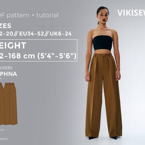 Può includere: Una donna indossa un top nero e pantaloni marroni. L'immagine include il testo: "PDF pattern + tutorial", "SIZES US2-20 // EU34-52 // UK6-24", e "HEIGHT 162-168 cm (5'4"-5'6")". Il modello è per "TROUSERS DAPHNA".