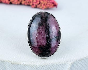 Oval Rubin Zoisit Ring: Sterling Silver Boho Ädelstenssmycken
