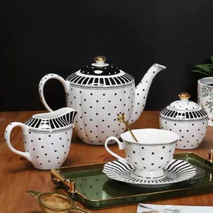 Eenvoudig keramisch koffieservies | keramische koffiekop en schotelset | voortreffelijke afternoontea | theekransje theeservies|bloemen theekopje|handgemaakt cadeau