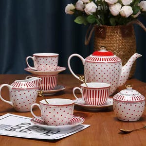 Feestelijk keramisch koffieservies | keramische koffiekopjes en schotels | Frans afternoon tea-servies | geschenken | bruiloft theeservies | housewarmingcadeau