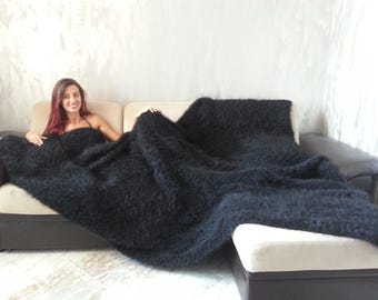 Hand-Knitted Mohair Blanket – Luxurious Fuzzy Bed Throw (Made to Order)