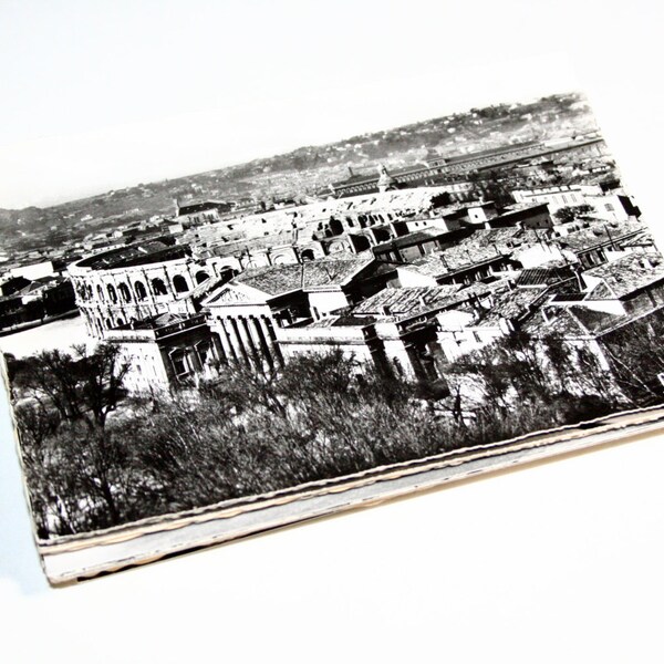 SALE - 25 Vintage International Black and White Postcards Blank - Continental Size