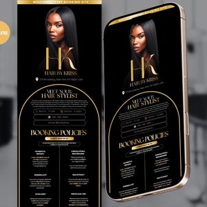 K&ouml;nnte beinhalten: Eine digitale Werbeanzeige in Schwarz und Gold f&uuml;r einen Friseursalon, "Hair by Kriss", die auf einem Telefon angezeigt wird. Die Werbung zeigt eine Frau mit langen, glatten schwarzen Haaren. Der Text enth&auml;lt Buchungsinformationen und Richtlinien.