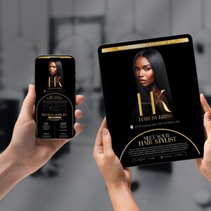 K&ouml;nnte beinhalten: Ein Smartphone und ein Tablet zeigen ein schwarz-goldenes Website-Design. Die Website zeigt ein Portr&auml;t einer Frau mit langen, dunklen Haaren und dem Text "Hair by Kriss". Das Telefon zeigt Buchungsrichtlinien.