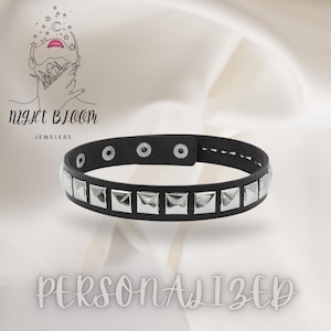 Women&#39;s Aesthetic Gothic Punk Leather Choker Necklace