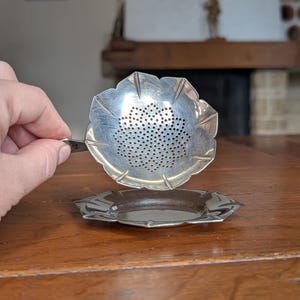 SOLA Silverplåt Tesil, Lotusbladskula med Ställ, Holländskt Silverbestick