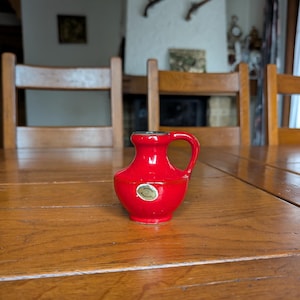 Siekera Qualität Vintage small vase with handle 70s mid-century rich red color from Germany