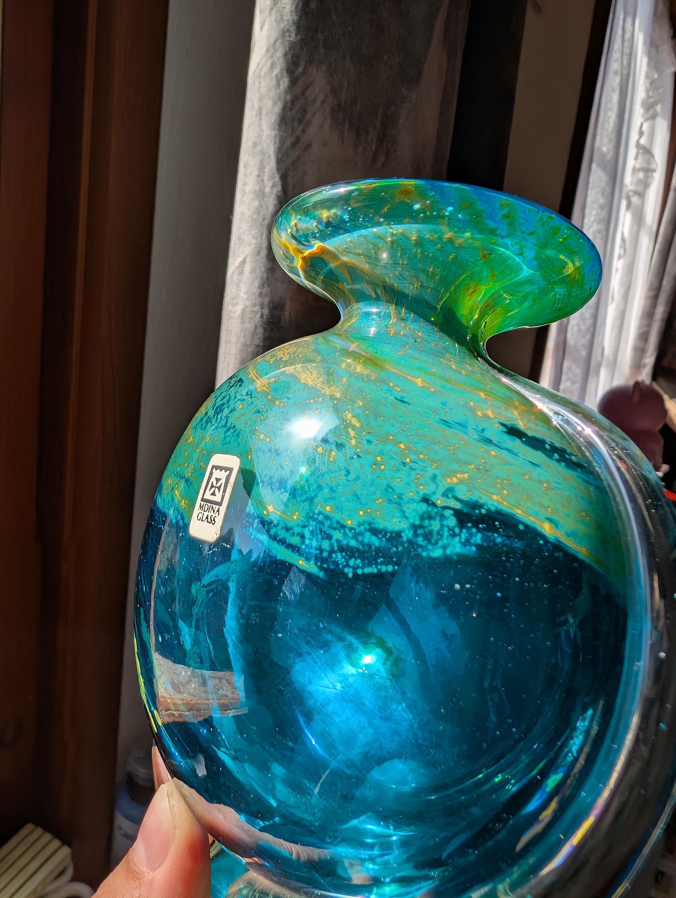 イムディーナガラス　花瓶 イムディーナガラスの花瓶：ヴィンテージアートガラス、ブルー