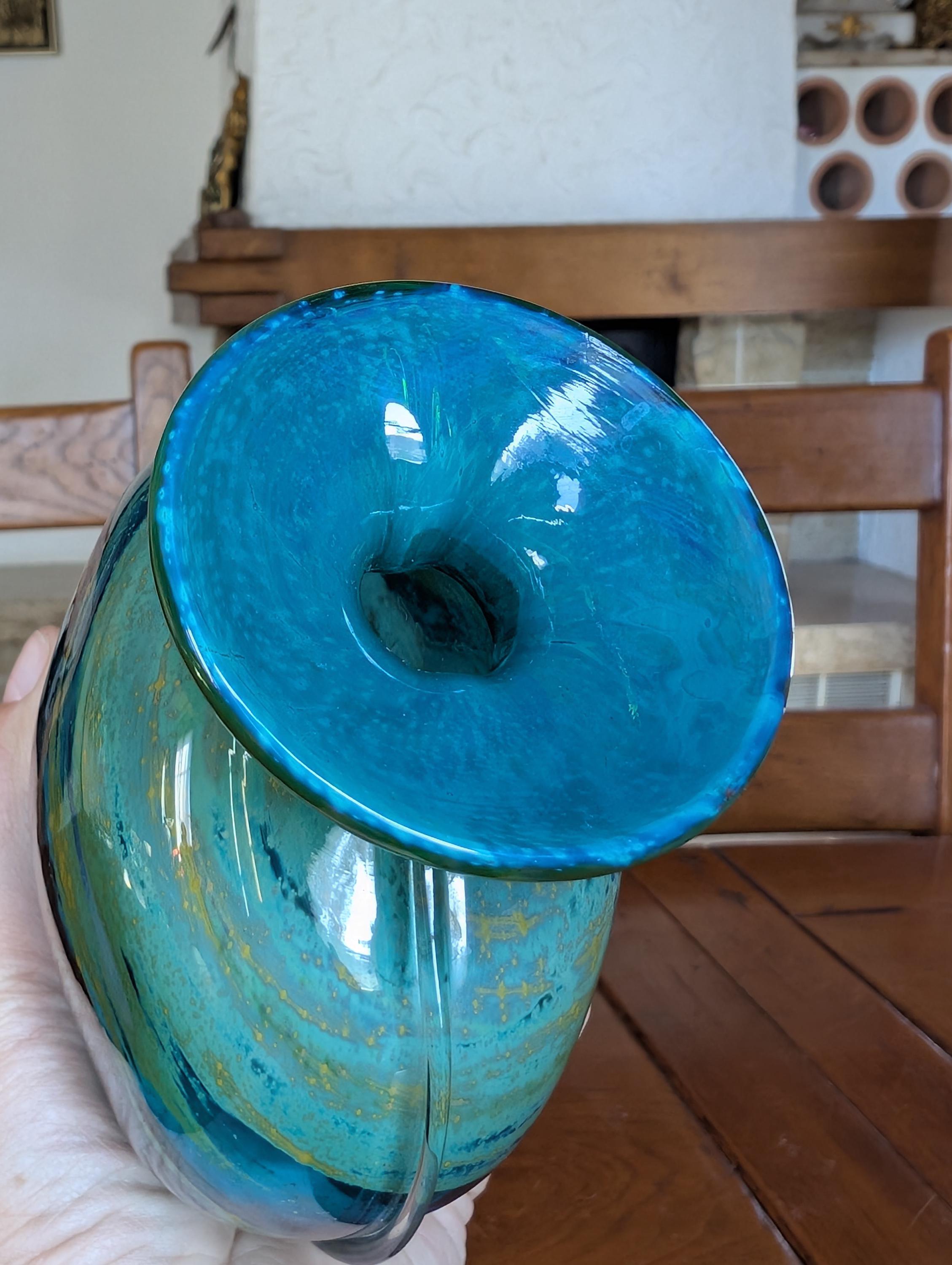 イムディーナガラスの花瓶：ヴィンテージアートガラス、ブルー