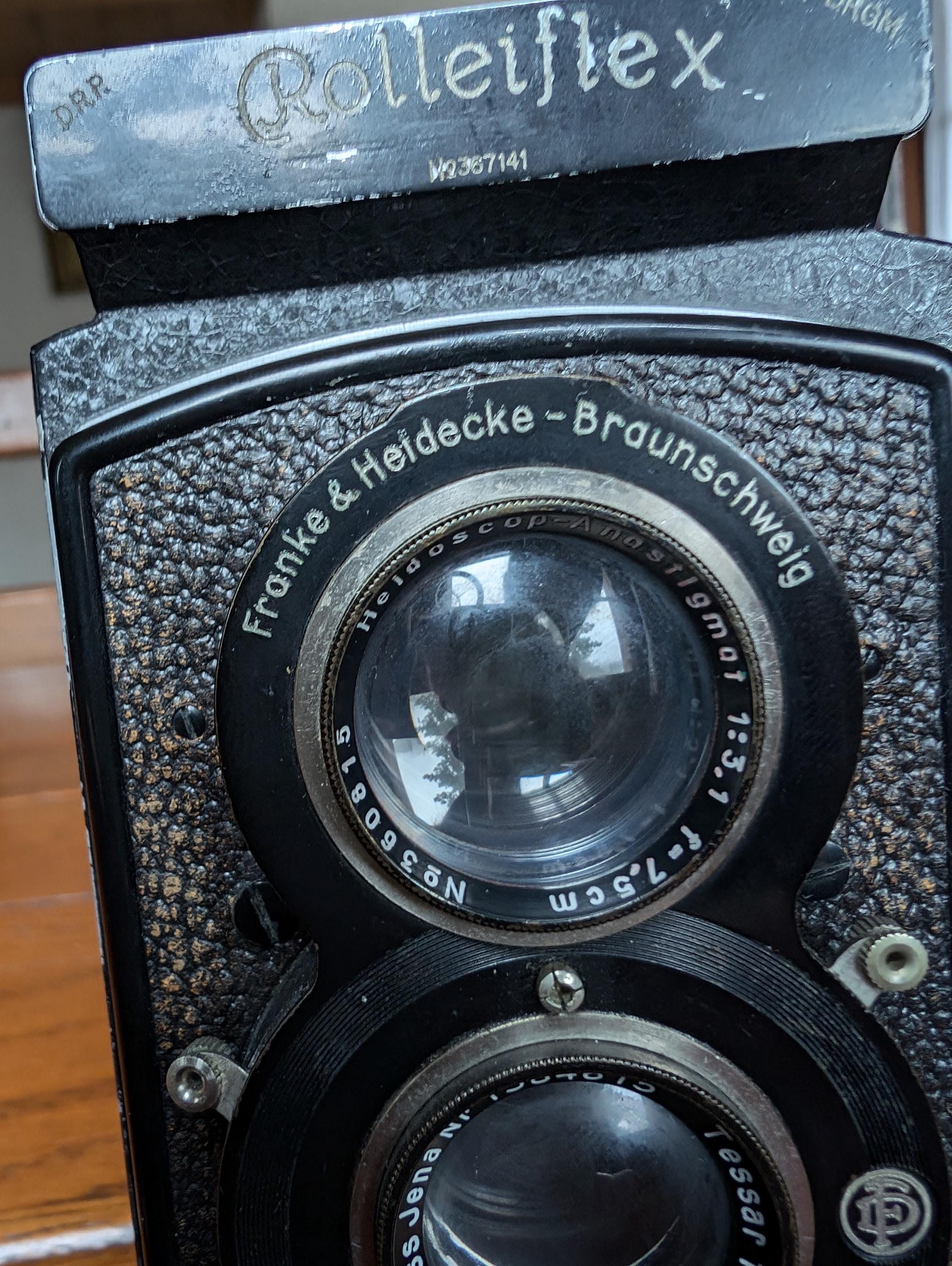 Vintage Rolleiflex Automat II Camera, Carl Zeiss Jena Tessar Lens