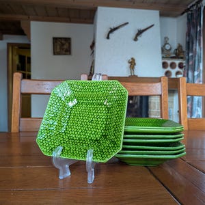 Bassano Majolica Costa vintage 60s set of 8 square deep large plates with woven green pattern from Italy