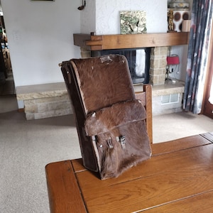 Swiss Army vintage 40s heavy duty handmade cowhide backpack made in Switzerland Obfelden