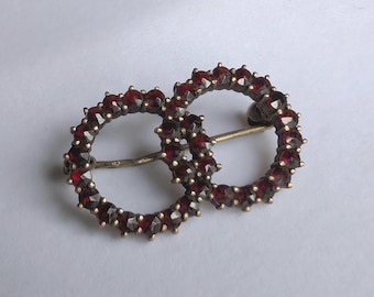 ヴィンテージ チェコ共和国 ガーネット ブローチ 小さなリボン付き