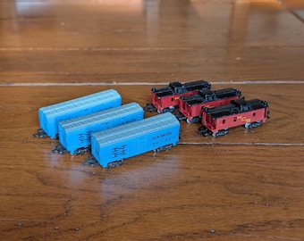 Vintage Lone Star N Gauge Train Set, England Die-Cast Caboose & Box Vans