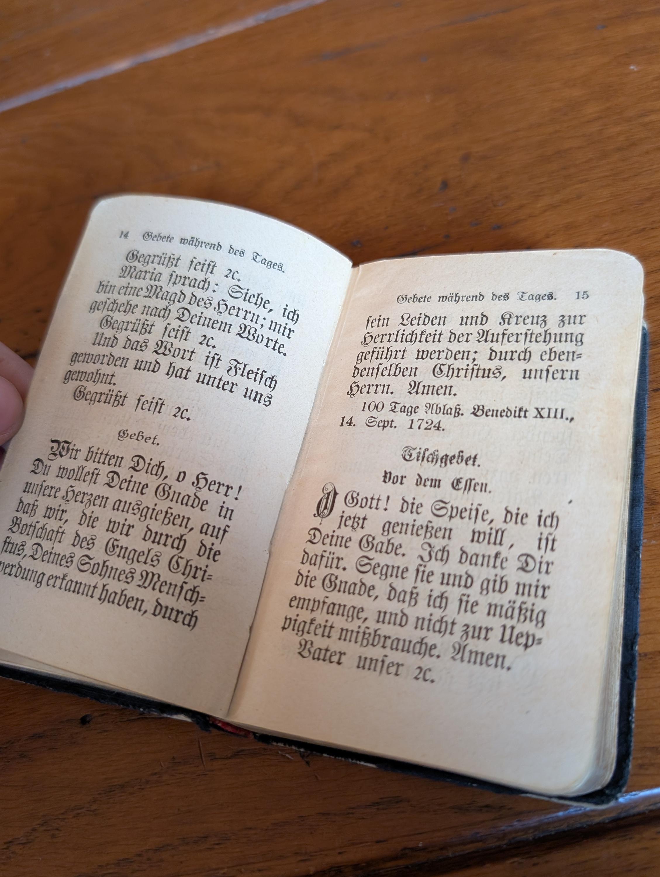 1920年代のドイツのアンティーク祈祷書「Der betende Christus 