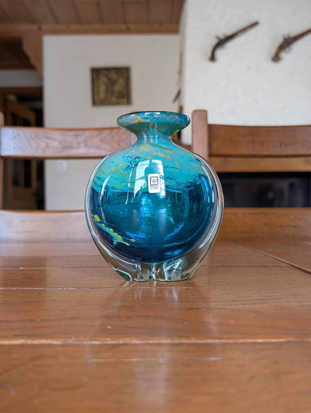 イムディーナガラスの花瓶：ヴィンテージアートガラス、ブルー
