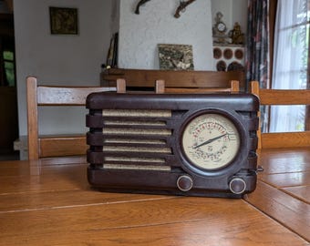 Philips BX373A Vintage Bakelite Radio with Lamp, 1950s Mid-Century Decor