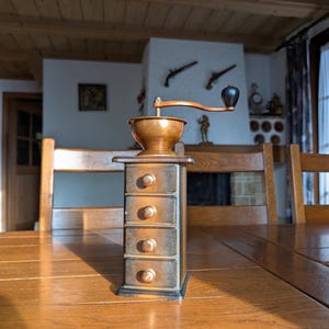 Zassenhaus wooden tall open type coffee grinder with brass inlay, dark wood with 4 drawers from Germany as a gift for a coffee lover