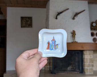 Piatto vintage in porcellana svizzera Langenthal, dipinto a mano con paesaggio urbano