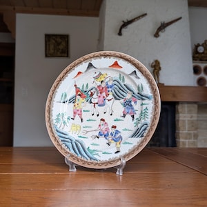 Chinesischer Qianlong-Periode Porzellanteller mit handgemalter Jagdszene Sammlerstück Wanddekor
