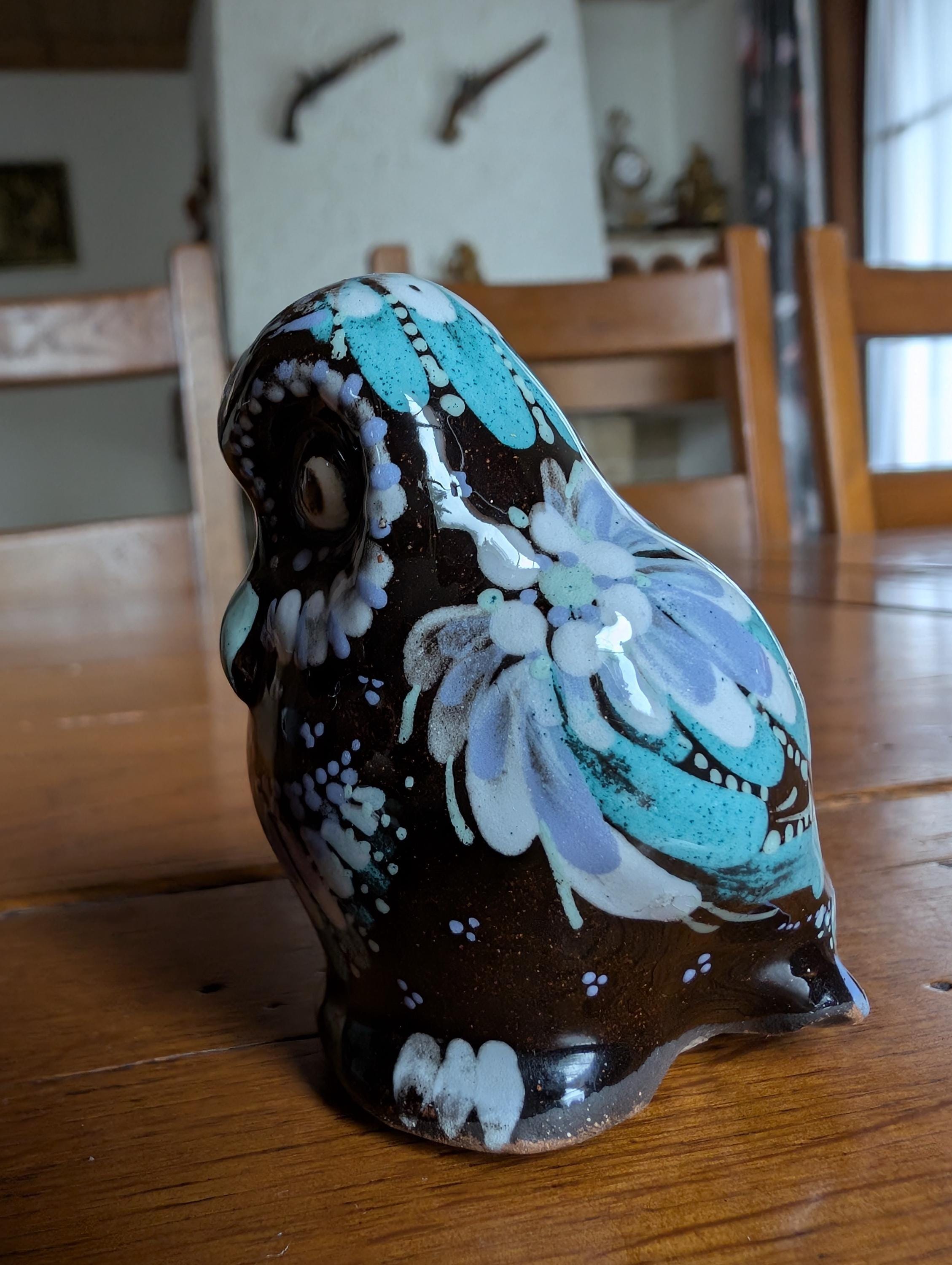 ヴィンテージ スイス製 陶器製 フクロウの置物：手描きの青と白の装飾