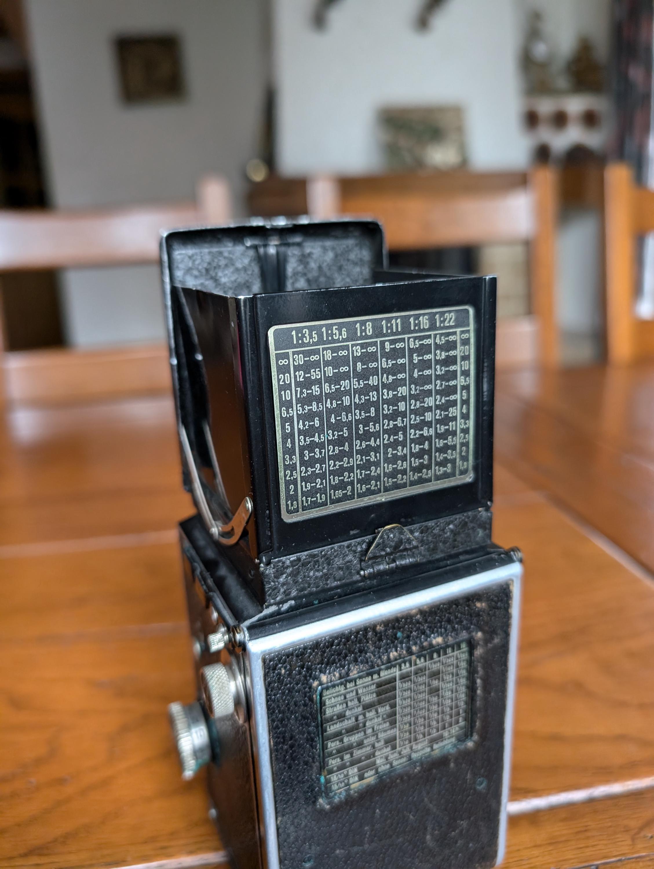 Vintage Rolleiflex Automat II Camera, Carl Zeiss Jena Tessar Lens