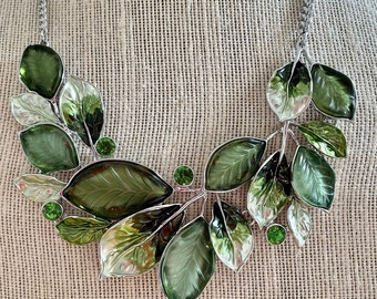 statement necklace, statement necklace for women, green statement necklace, silver statement necklace, green necklace, silver necklace