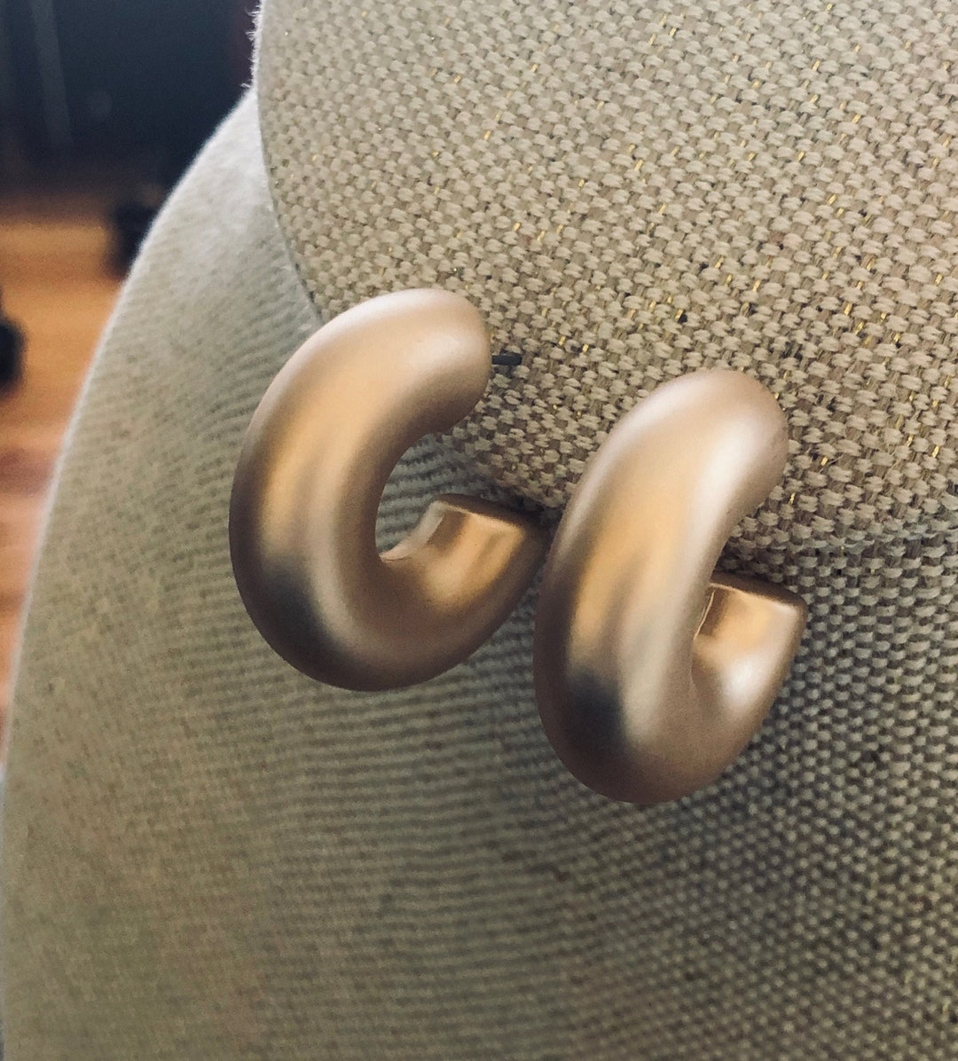 1 INCH Matte Gold Hoop, Matte Gold Chunky Hoop, Thick Gold Hoop, Satin