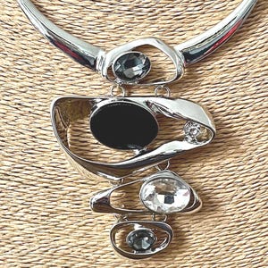 statement necklace, statement necklace for women, black statement necklace, silver statement necklace, black necklace, black gem necklace