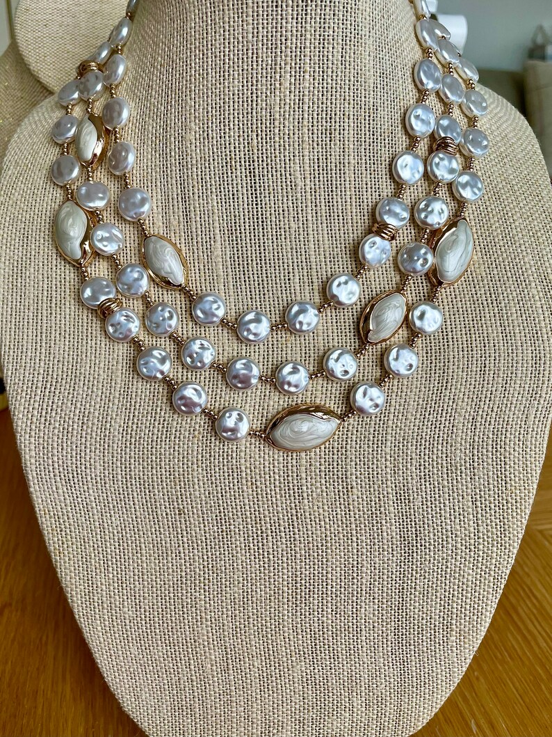 Pearlcore triple strand, pearl necklace gifted, chunky necklace, chunky pearl necklace, pearl statement necklace, layered pearl necklace image 5