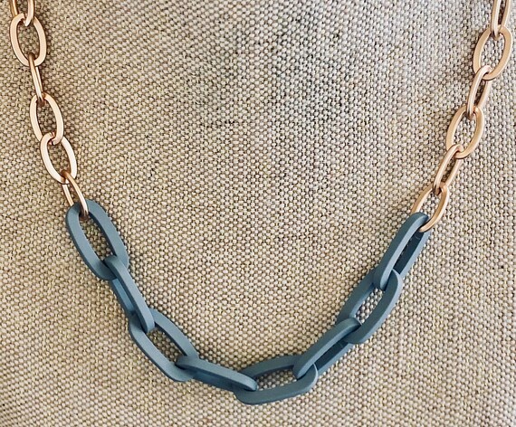 gold chain link necklace, blue chain link, small g