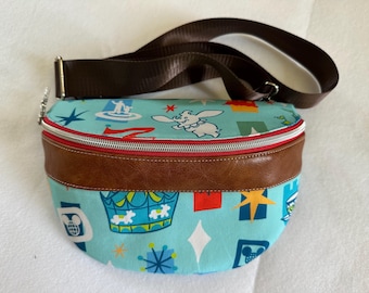 Mittelgroße Crossbody/Sling/Gürteltasche; Retro Disney Inspirierte Themenparks, Geschenk
