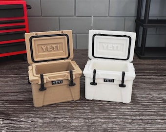 Doll House Miniature Yeti Cooler Prop Customizable Yeti Doll Accessory Miniature Doll House Diorama Prop Figure Miniature House Prop