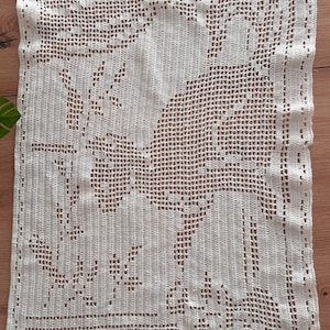 Handmade Crochet Lace Tablecloth – Vintage Cotton Decor for Homes