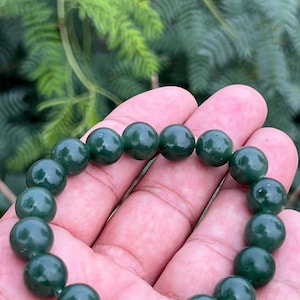 Natural Nephrite Jade Bracelet – Dark Green Gemstone Beaded Stretch Bracelet for Healing, Protection & Balance