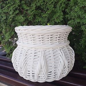 Handmade rattan planter, Flowerpot, Flower pot for garden, Wicker Planter, Basket Planter, Garden Decor, Home Decoration