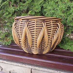 Handmade rattan planter, Flowerpot, Flower pot for garden, Wicker Planter, Basket Planter, Garden Decor, Home Decoration