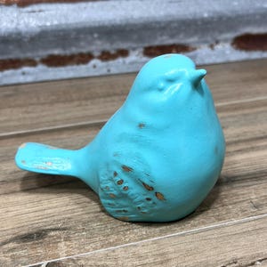 Bird Figurine Bird Statue Shabby Chic Bird French Country Bird Farmhouse Decor Bird Tabletop Decor Bird Lover Gift Bird Collectible