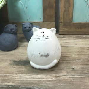 Fat Cat Figurine Chubby Cat Statue Kitty Figurine Cat Lover Gift Cat Farmhouse Decor Housewarming Gift Cat Collectible Cat Decor Cat Figure